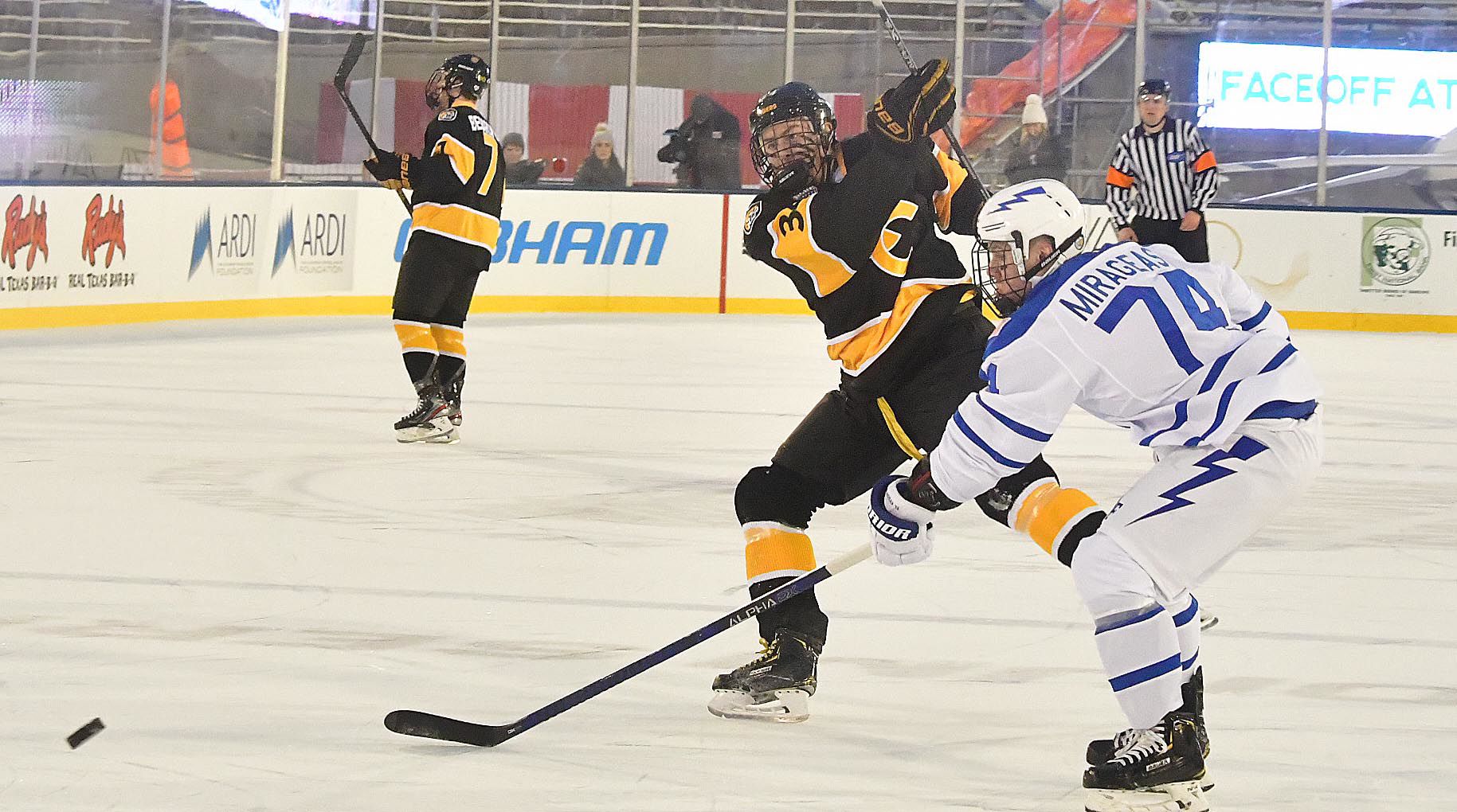 021820-s-hockey 19.JPG